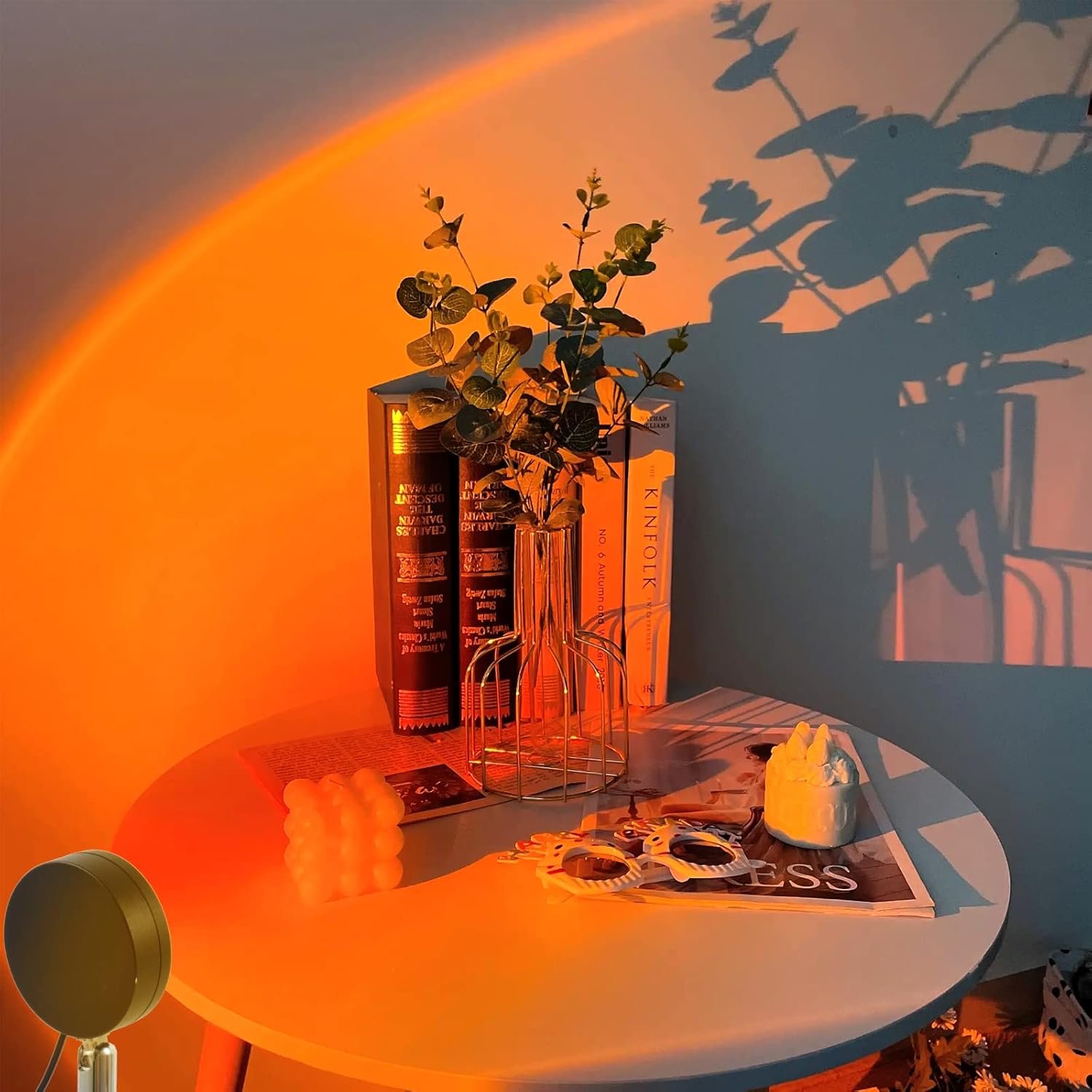 Sunset Lamp with 16 Colors, Sunset Projection Lamp with Remote，Multiple Colors Sunset Light/Night Light for Photography/Selfie/Home/Living Room/Bedroom Decor,Romantic Visual Gifts for Women