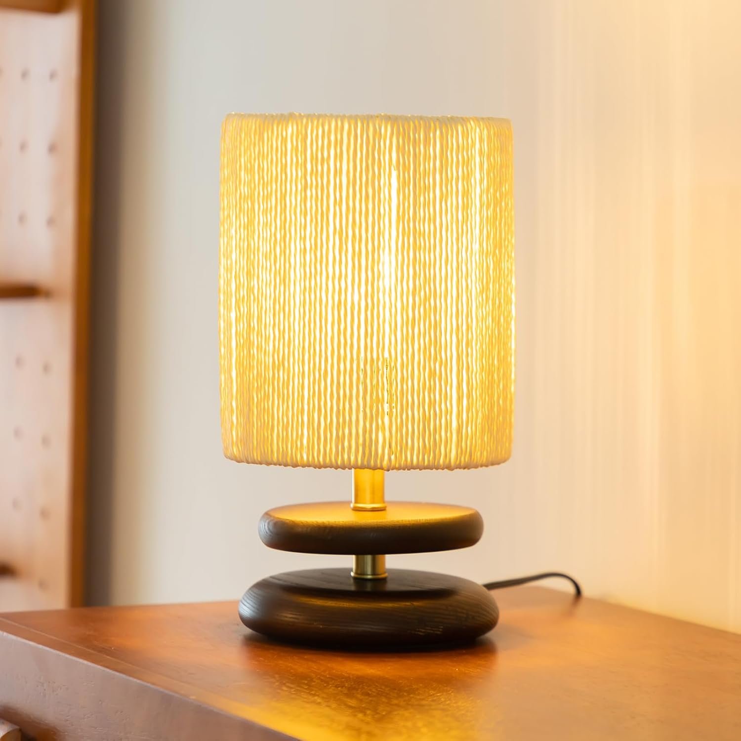 Boho Rattan Table Lamp Rustic Wood Bedside Lamp with Handmade Woven Shade Vintage Natural Decorative Nightstand Lamp for Bedroom Living Room Desk Kids Room, Dia5.9 x H12